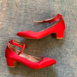 Red Dorothy ankle strap block heels pilcro size 8.5